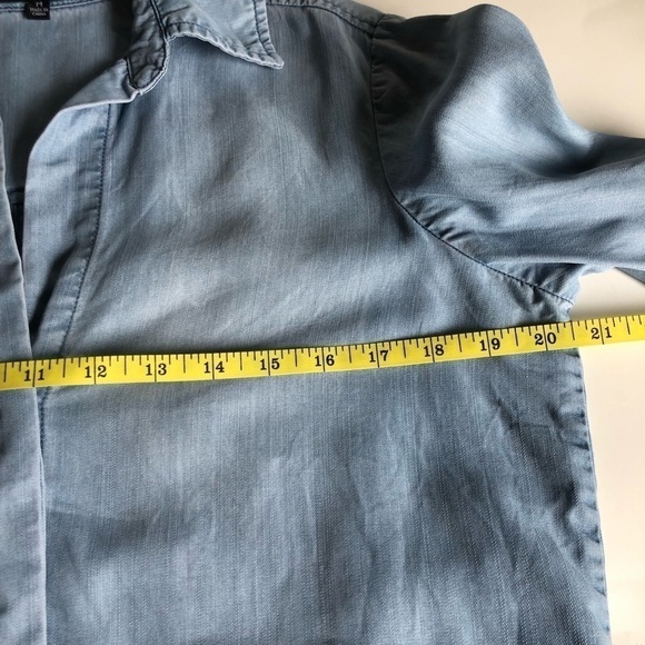 Sam Edelman Split Back Roll Up Sleeves Chambray Shirt Size Medium - Picture 9 of 16